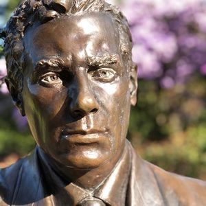 Meet your Posher, Elijah